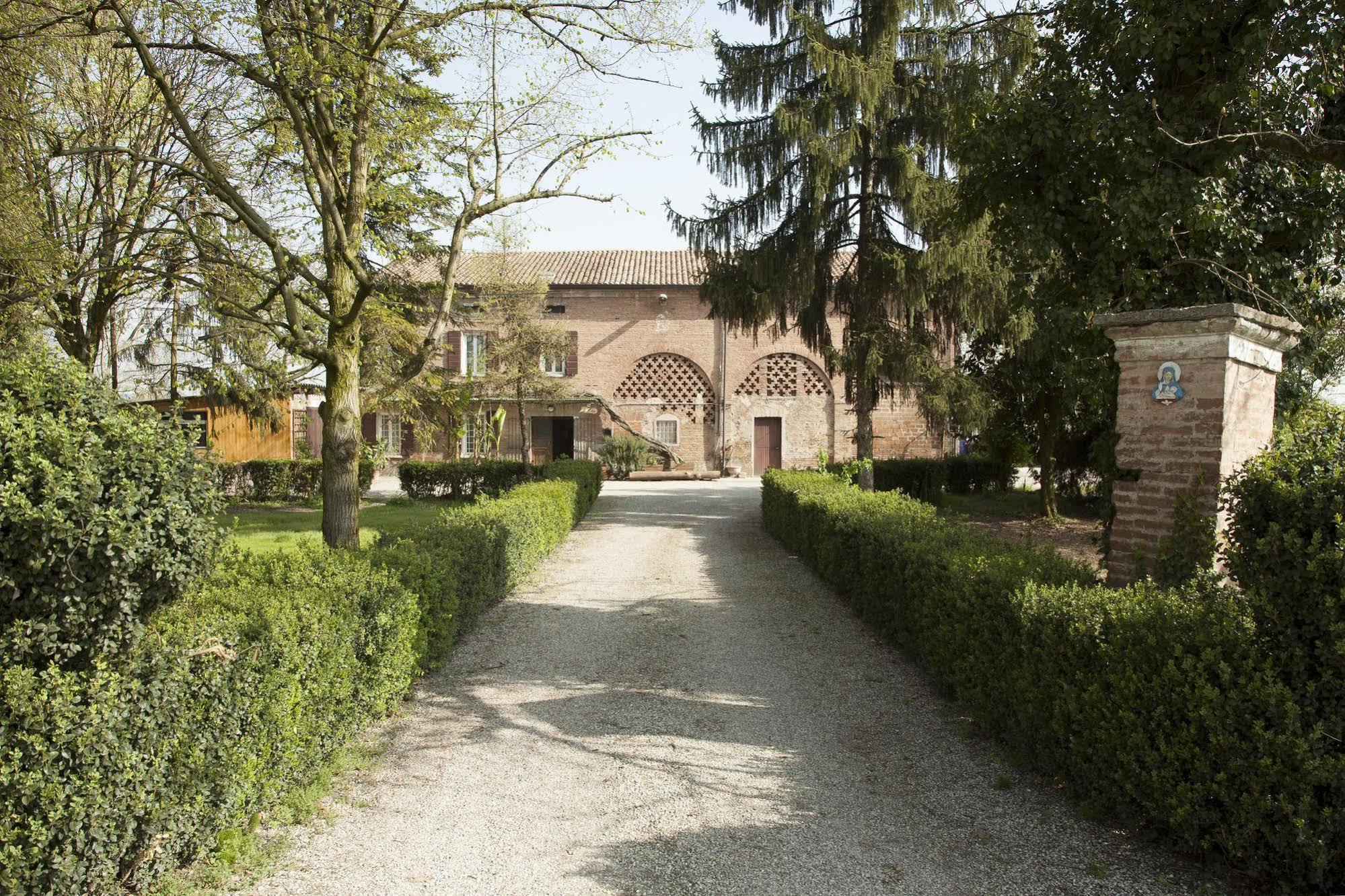 Vila Agriturismo Dosso Al Porto Rolo Exteriér fotografie